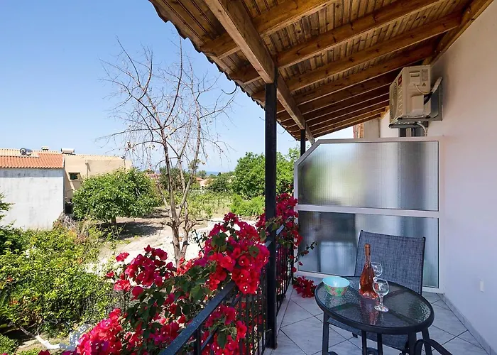 Irini Apartments And Studios